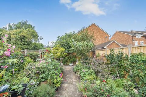 3 bedroom semi-detached bungalow for sale, Stanhope Gardens,  Mill Hill,  NW7