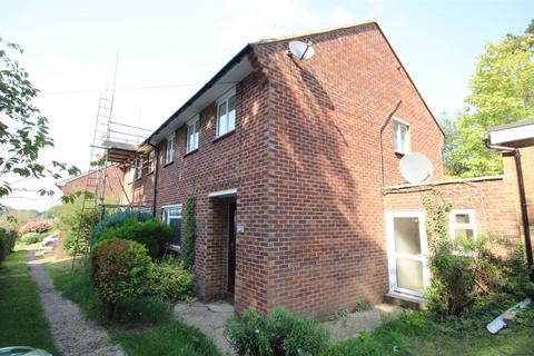 3 bedroom house to rent, Bushy Hill Drive, Guildford