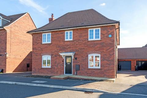 4 bedroom detached house for sale, George Close, Stewartby, Bedford