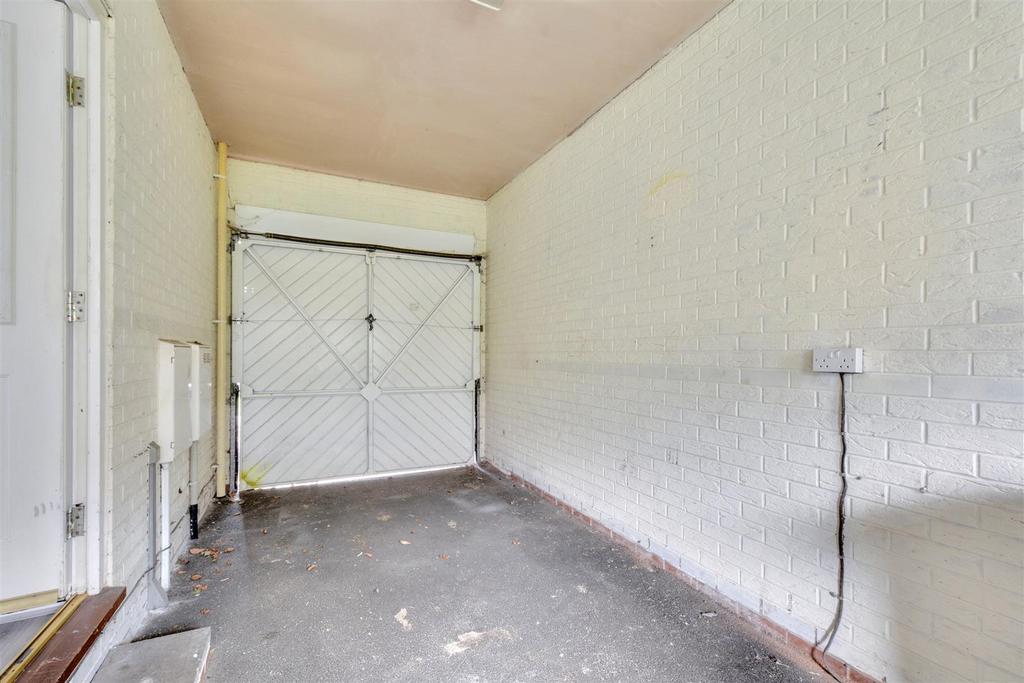 Garage.jpeg