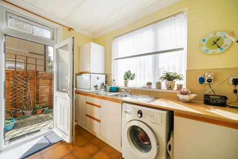 200 The Ridgeway, North Harrow, Harrow, HA2 7DB