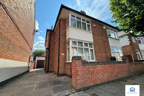 3 bedroom semi-detached house to rent, Royal Road, Leicester LE4