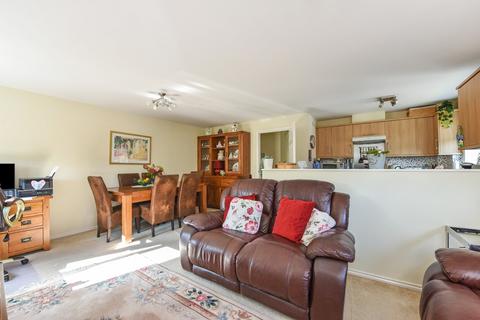 2 bedroom flat for sale, Lapwing Way, Four Marks, Alton, Hampshire