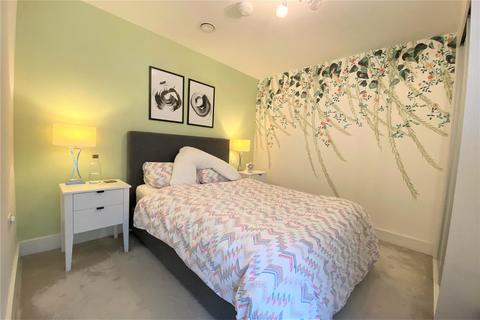 2 bedroom apartment for sale, Fairfield Avenue, Surrey TW18