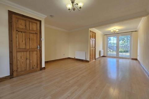 3 bedroom detached house to rent, Miller Hill, West Hunsbury, Northampton NN4