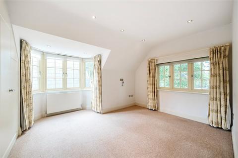 4 bedroom detached house for sale, Hampstead Lane, London, N6