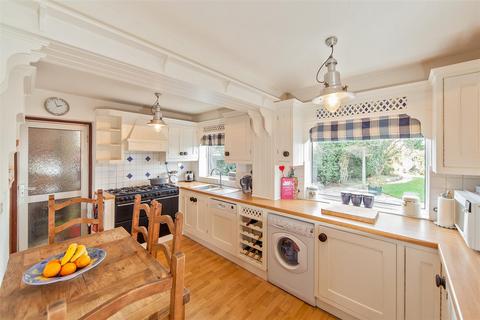 3 bedroom semi-detached house for sale, Cuckmans Drive, Chiswell Green, St Albans, Hertfordshire