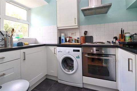 1 bedroom terraced house to rent, Hedgerley Court, Woking GU21