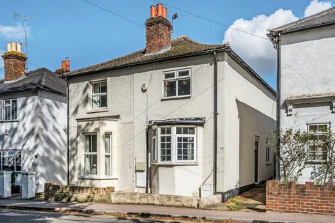 Highlands Road, Leatherhead, KT22