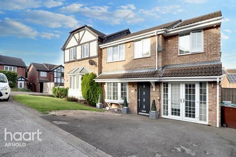 4 bedroom semi-detached house for sale, Longfellows Close, Nottingham