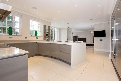 6 bedroom detached house to rent, Sunningdale, Ascot, Berkshire, SL5