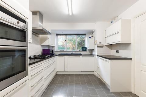 4 bedroom terraced house for sale, St. Marks Mews, Leamington Spa