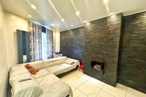 11 Cranbrook Street, Ashton-under-lyne, OL7 9AD