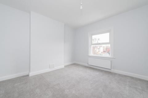 3 bedroom apartment to rent, Probyn Road, Tulse Hill, London, SW2