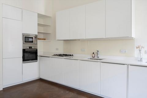 2 bedroom flat for sale, Colville Road, London, W11