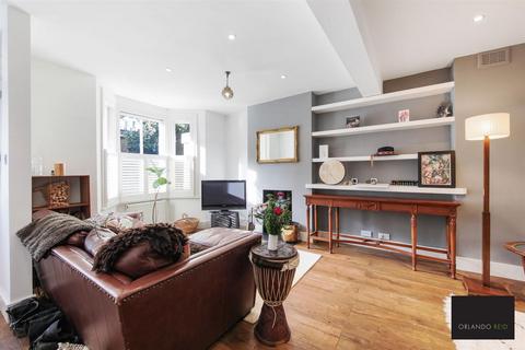 2 bedroom end of terrace house to rent, Elsley Road, Battersea