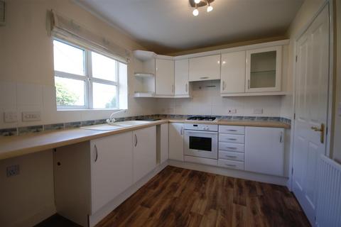 3 bedroom detached house to rent, Pershore Way, Doddington Park