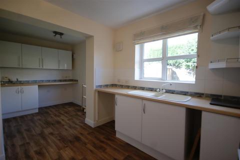 3 bedroom detached house to rent, Pershore Way, Doddington Park