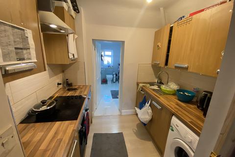 2 bedroom apartment to rent, Stanhope Gardens, Dagenham RM8