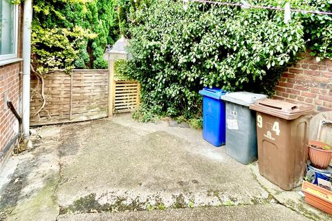 19 Myrtle Road, Wombwell, Barnsley, S73 8LN