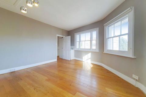 2 bedroom maisonette to rent, Burnt Ash Road, Blackheath, London, SE12