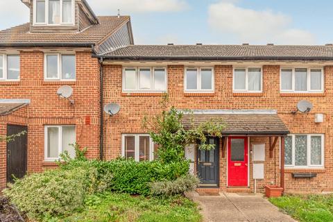 3 bedroom terraced house to rent, Devonshire Road, Carshalton, SM5