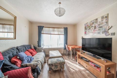 3 bedroom maisonette for sale, Community road, Greenford, UB6