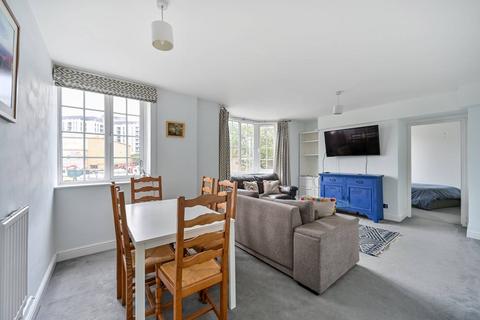 3 bedroom flat to rent, Frogmore, Wandsworth, London, SW18