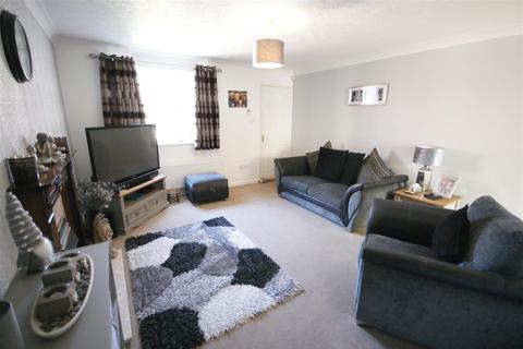 2 bedroom semi-detached house to rent, Adelaide Close, Waddington