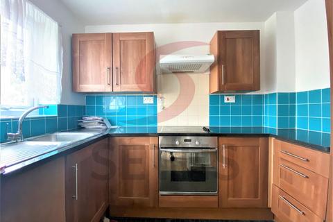 2 bedroom semi-detached house to rent, Cheviot Road, Leicester LE2