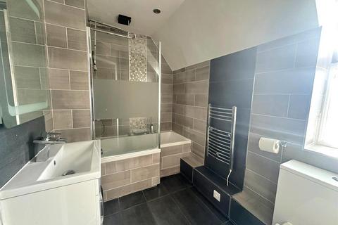 1 bedroom flat for sale, While Road, Sutton Coldfield, Birmingham