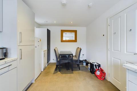 undefined, Cornwell avenue, crawley RH10