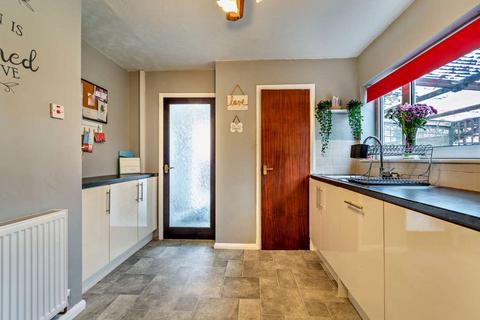 3 bedroom semi-detached house for sale, West Acres, Byram, West Yorkshire