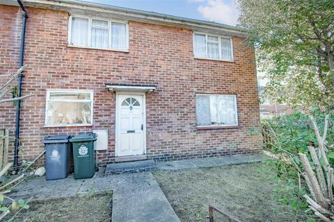 3 bedroom end of terrace house for sale, Chesters Avenue, Newcastle Upon Tyne