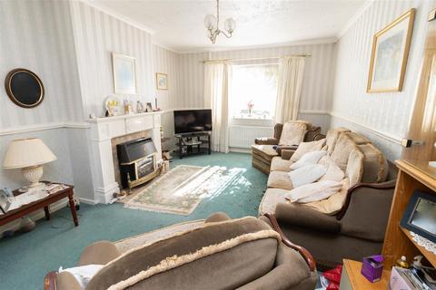 3 bedroom end of terrace house for sale, Chesters Avenue, Newcastle Upon Tyne