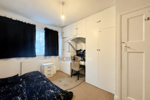 3 bedroom semi-detached house to rent, Stanmore, HA7