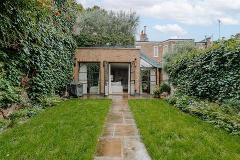 23 Cadogan Lane, London, SW1X 9DP