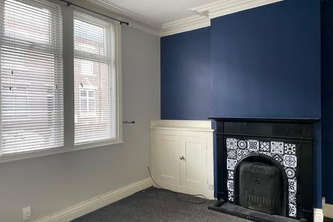 3 bedroom terraced house to rent, East Raby Street, Darlington DL3