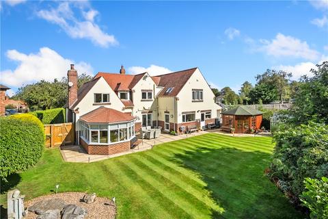 5 bedroom detached house for sale, Moorside Avenue, Ripon, North Yorkshire