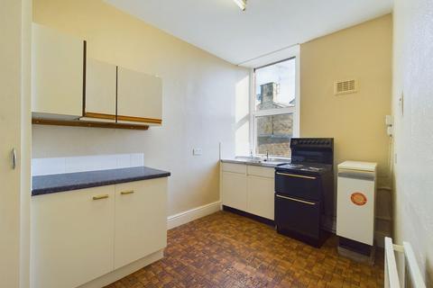 2 bedroom flat to rent, Commercial Yard, Settle, BD24