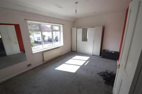 2 bedroom terraced house for sale, Oxlow Lane, Dagenham