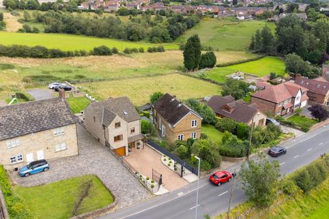 4 bedroom detached house for sale, Baghill Road, Tingley