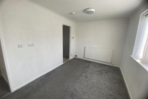 1 bedroom property to rent, Sycamore Road, Barlby, Selby