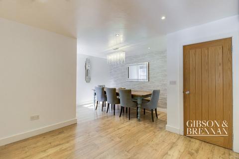 Monterey House Central Avenue, Stanford-le-hope, SS17 8HG