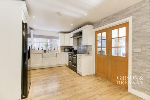 Monterey House Central Avenue, Stanford-le-hope, SS17 8HG