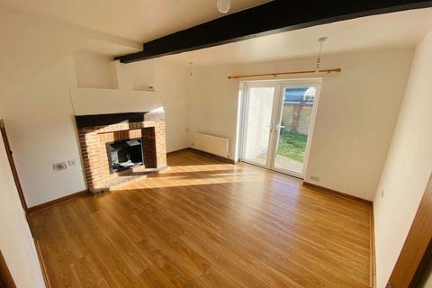 3 bedroom house to rent, Shore Road, East Wittering