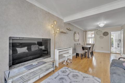 4 bedroom terraced house for sale, Yarmouth Road, Watford, WD24