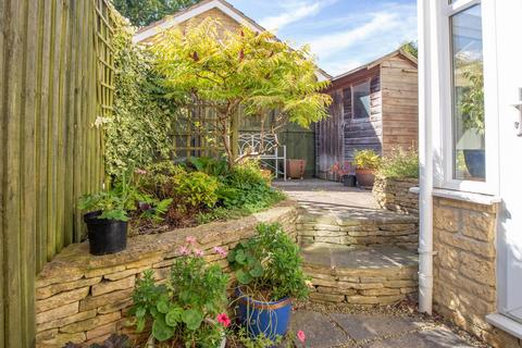 3 bedroom terraced house for sale, Park Road, Malmesbury, SN16