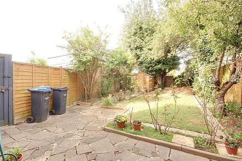 3 bedroom semi-detached house for sale, Delhi Road, ENFIELD, Greater London, EN1