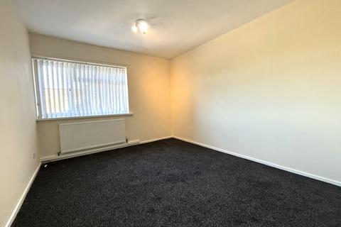 2 bedroom flat to rent, Lichfield Road, Shelfield, Walsall, West Midlands, WS4